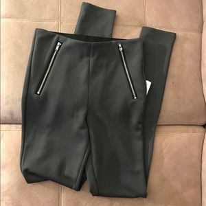 Grey leggings with front zippers